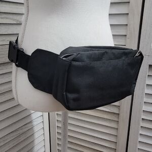 Unisex Black Three Pocket Zipper Closure Waist Travel Bag Fanny Pack